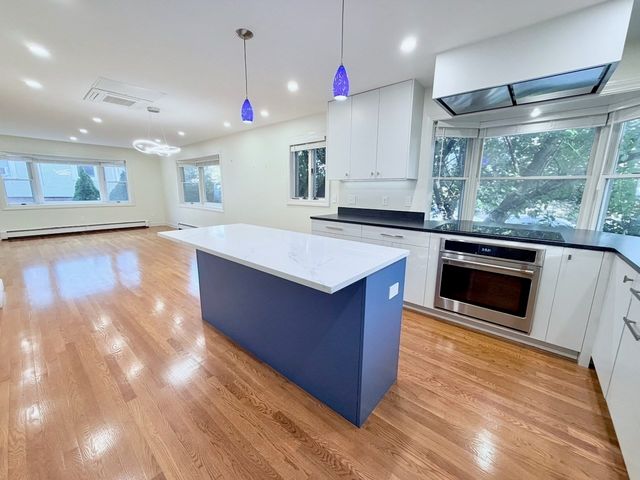 14 A Belmont St A, Somerville, MA 02143