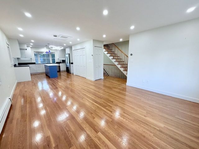 14 A Belmont St A, Somerville, MA 02143