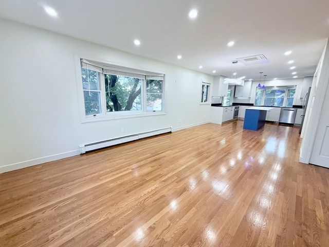 14 A Belmont St A, Somerville, MA 02143