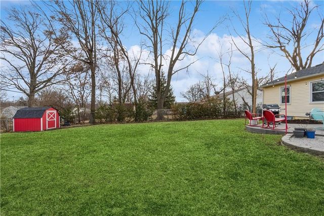 7201 Reeds Road, Overland Park, KS 66204