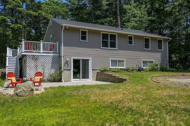 93 Franklin St, Douglas, MA 01516