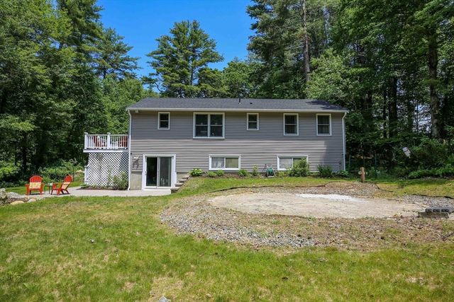 93 Franklin St, Douglas, MA 01516