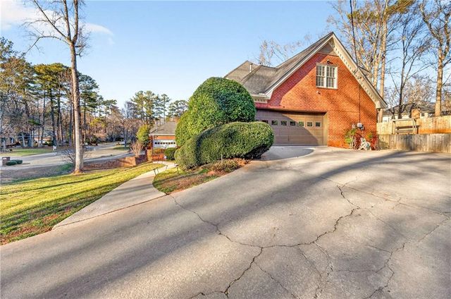 4870 Forestglade Court, Smoke Rise, GA 30087