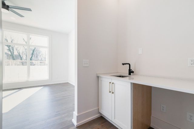 1009 Garfield St, Nashville, TN 37208