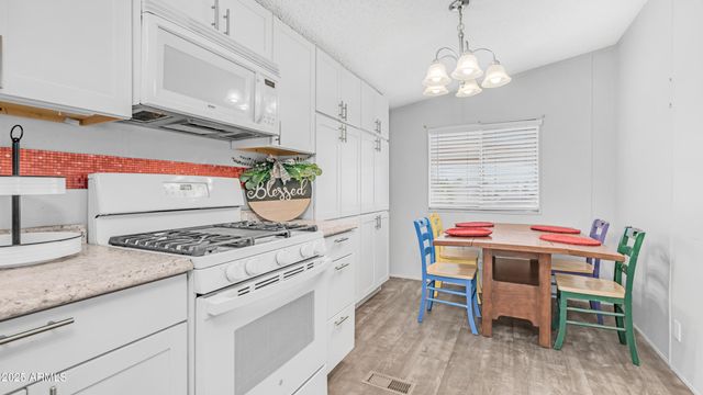 301 S SIGNAL BUTTE Road 51, Apache Junction, AZ 85120