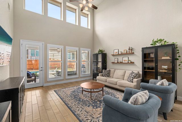 1873 Luna Street, New Braunfels, TX 78132