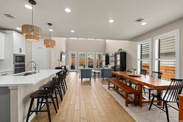 1873 Luna Street, New Braunfels, TX 78132