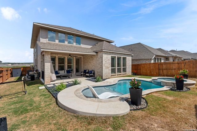 1873 Luna Street, New Braunfels, TX 78132