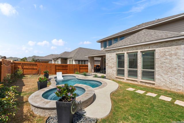 1873 Luna Street, New Braunfels, TX 78132