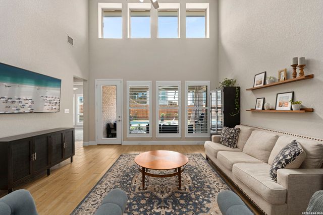 1873 Luna Street, New Braunfels, TX 78132