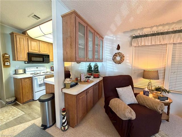 4621 Liberty LN E, Estero, FL 33928