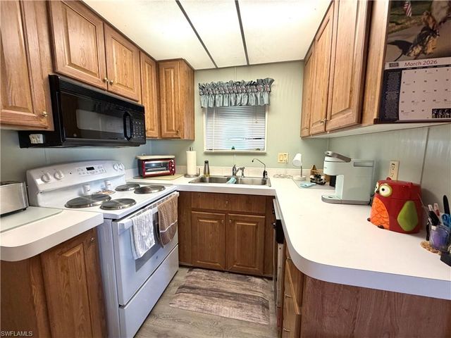 4621 Liberty LN E, Estero, FL 33928