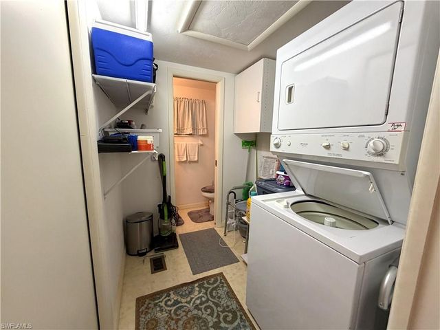 4621 Liberty LN E, Estero, FL 33928