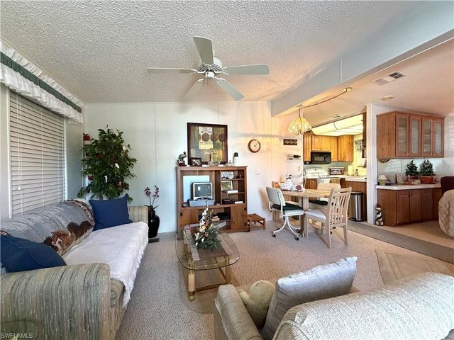 4621 Liberty LN E, Estero, FL 33928