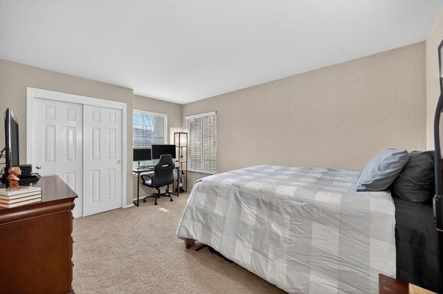 111 Cool Springs Ct, Folsom, CA 95630