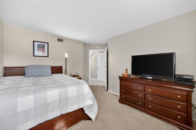 111 Cool Springs Ct, Folsom, CA 95630