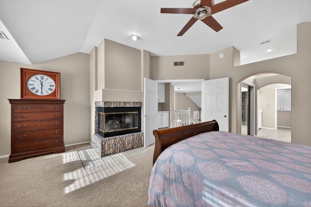 111 Cool Springs Ct, Folsom, CA 95630