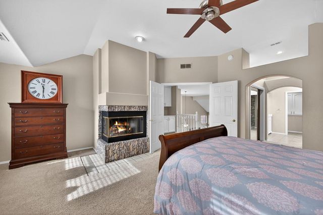 111 Cool Springs Ct, Folsom, CA 95630