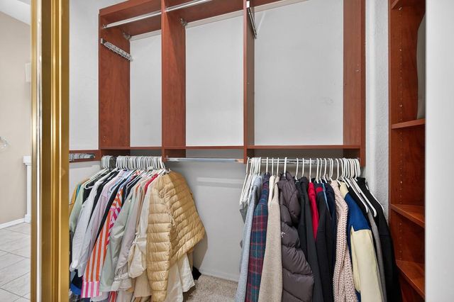 111 Cool Springs Ct, Folsom, CA 95630