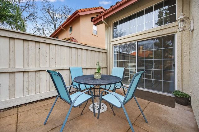 111 Cool Springs Ct, Folsom, CA 95630