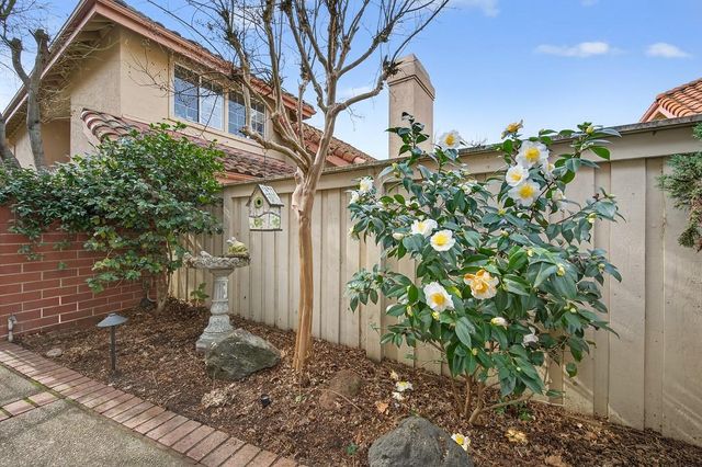 111 Cool Springs Ct, Folsom, CA 95630