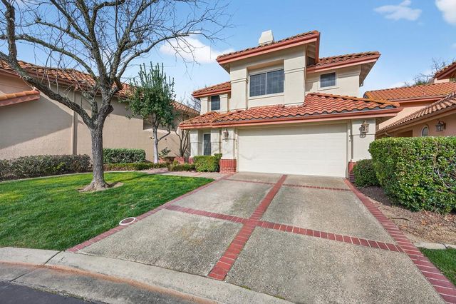 111 Cool Springs Ct, Folsom, CA 95630