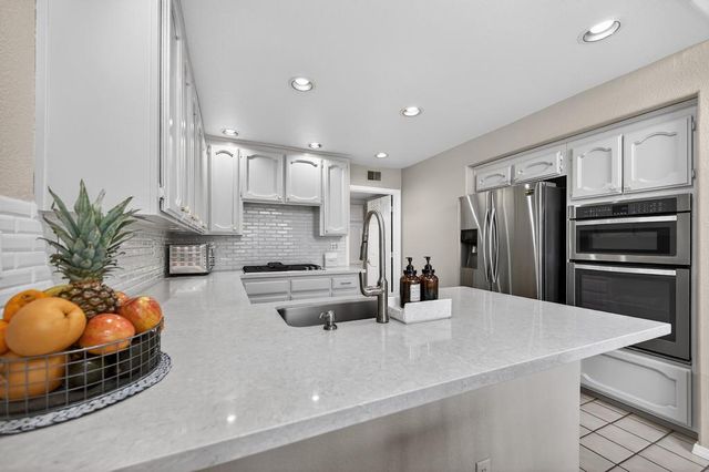 111 Cool Springs Ct, Folsom, CA 95630