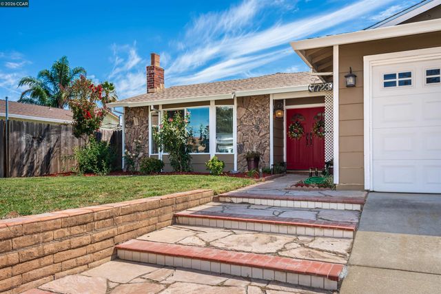 7723 Countryfield Dr, Sacramento, CA 95828