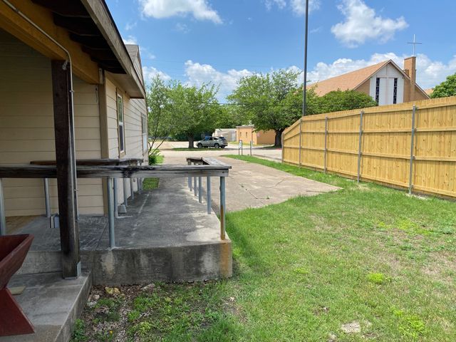 414 Avenue C, Duncanville, TX 75116