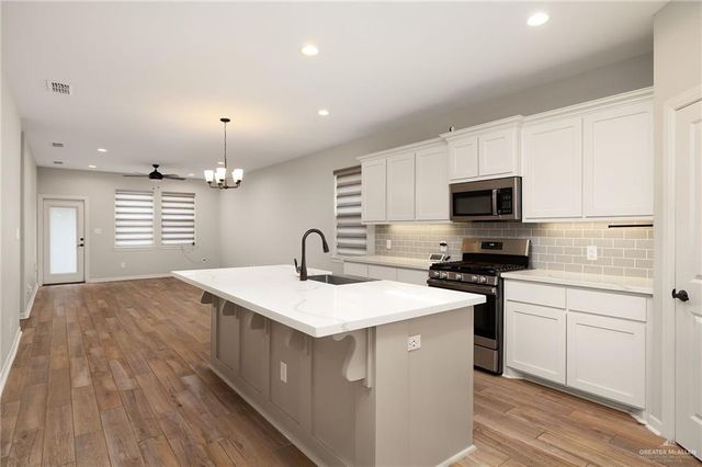 1403 E Sonador Drive, Edinburg, TX 78542