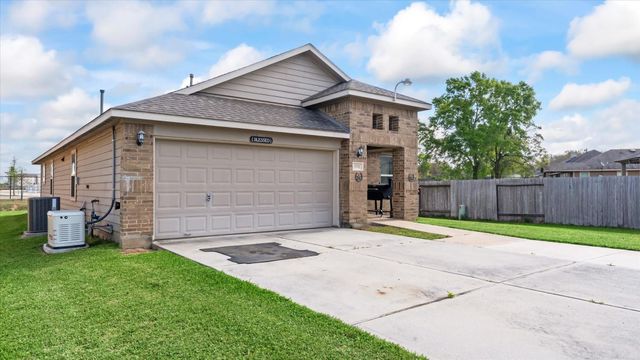 31702 Ironwood Drive, Waller, TX 77484
