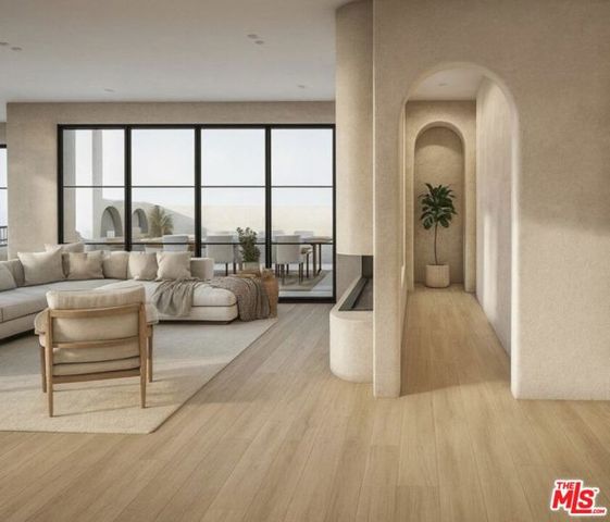 11912 Charnock Road, Los Angeles, CA 90066