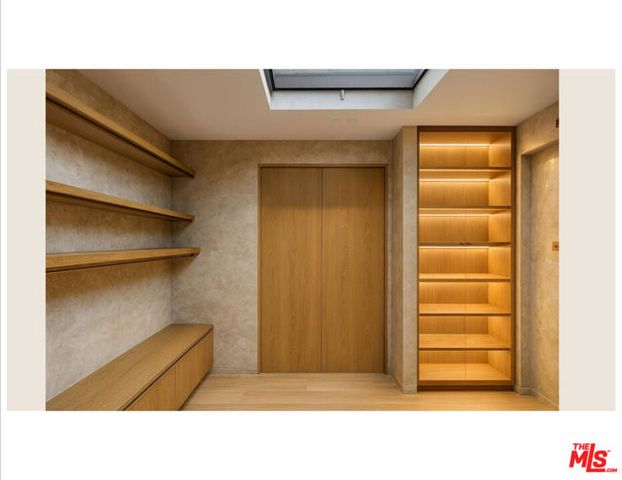 11912 Charnock Road, Los Angeles, CA 90066