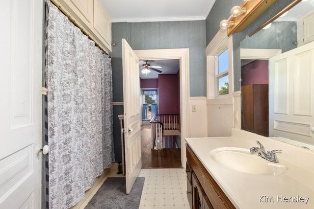 602 S Franklin Street, Greenville, MI 48838