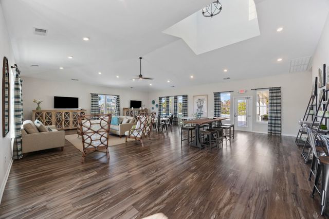 371 Mikita Dr., Surfside Beach, SC 29575