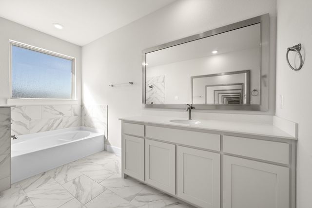 2340 Oak Knoll Drive, Palmer, TX 75152