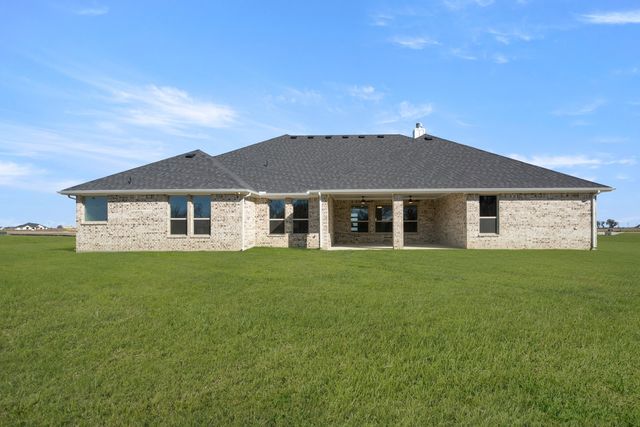 2340 Oak Knoll Drive, Palmer, TX 75152