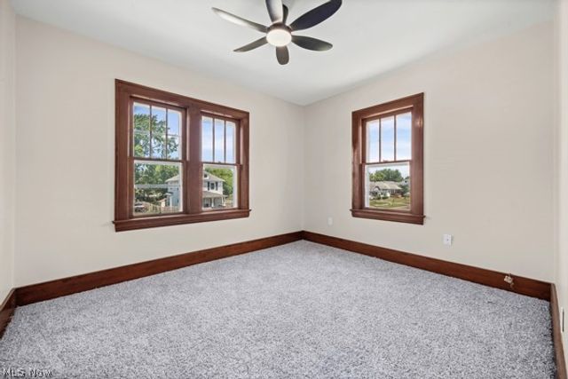 903 W 19th Street, Lorain, OH 44052