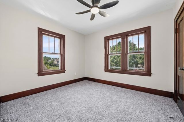 903 W 19th Street, Lorain, OH 44052