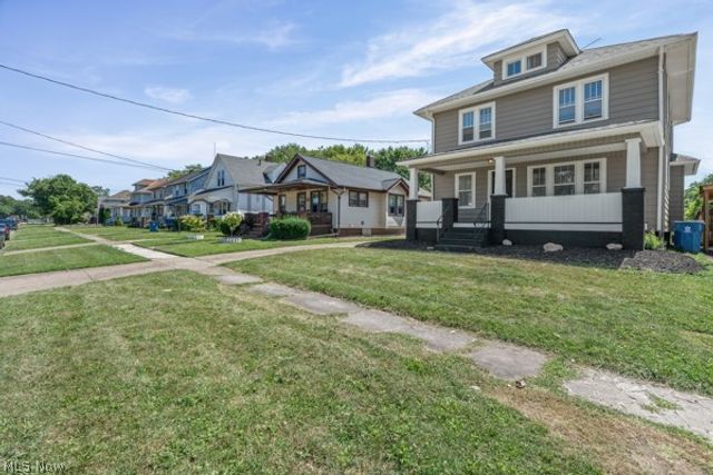 903 W 19th Street, Lorain, OH 44052