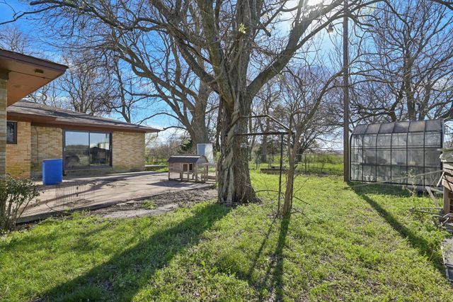 611 Ferris Road, Lancaster, TX 75146