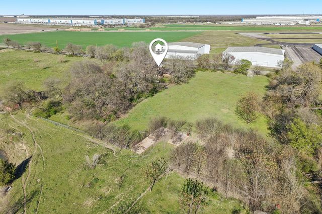 611 Ferris Road, Lancaster, TX 75146