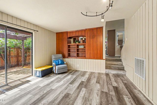 962 NE 11th Street, Grants Pass, OR 97526