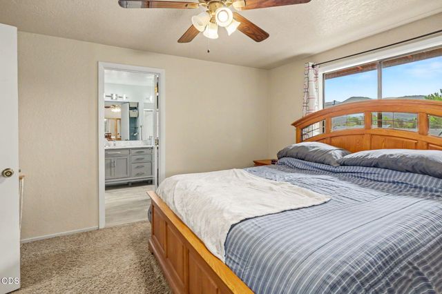 962 NE 11th Street, Grants Pass, OR 97526