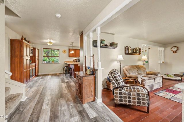 962 NE 11th Street, Grants Pass, OR 97526