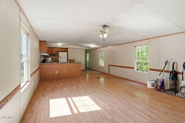 195 Bow Drive, Gate City, VA 24251
