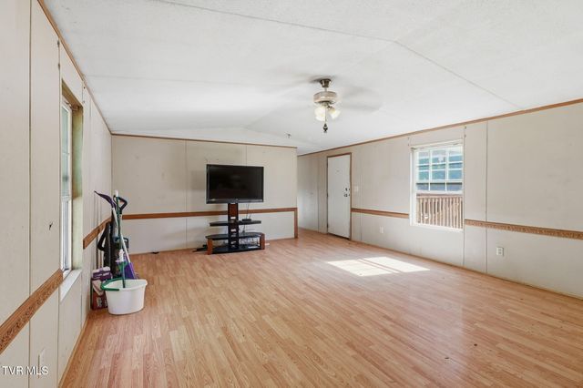 195 Bow Drive, Gate City, VA 24251