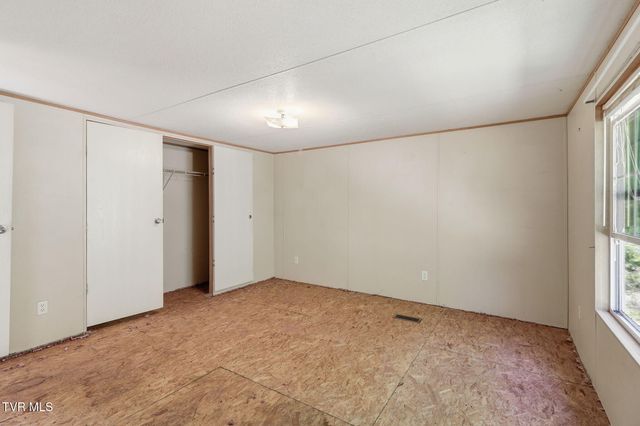 195 Bow Drive, Gate City, VA 24251