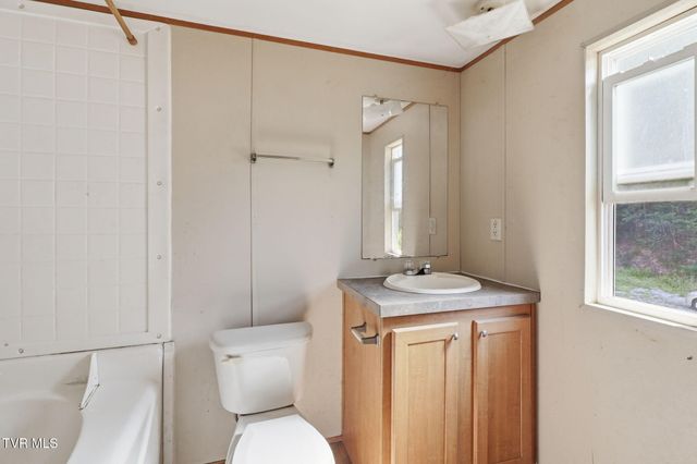 195 Bow Drive, Gate City, VA 24251