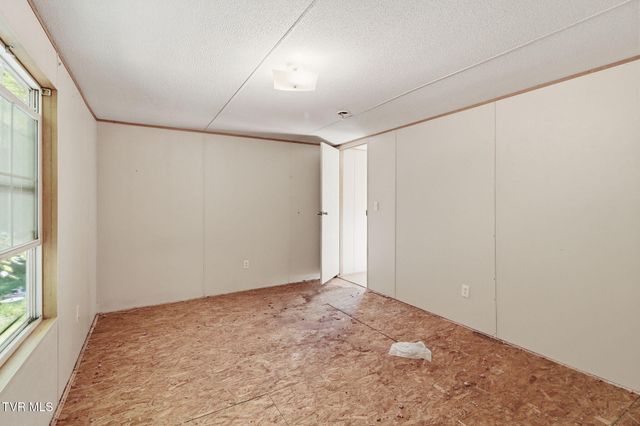 195 Bow Drive, Gate City, VA 24251